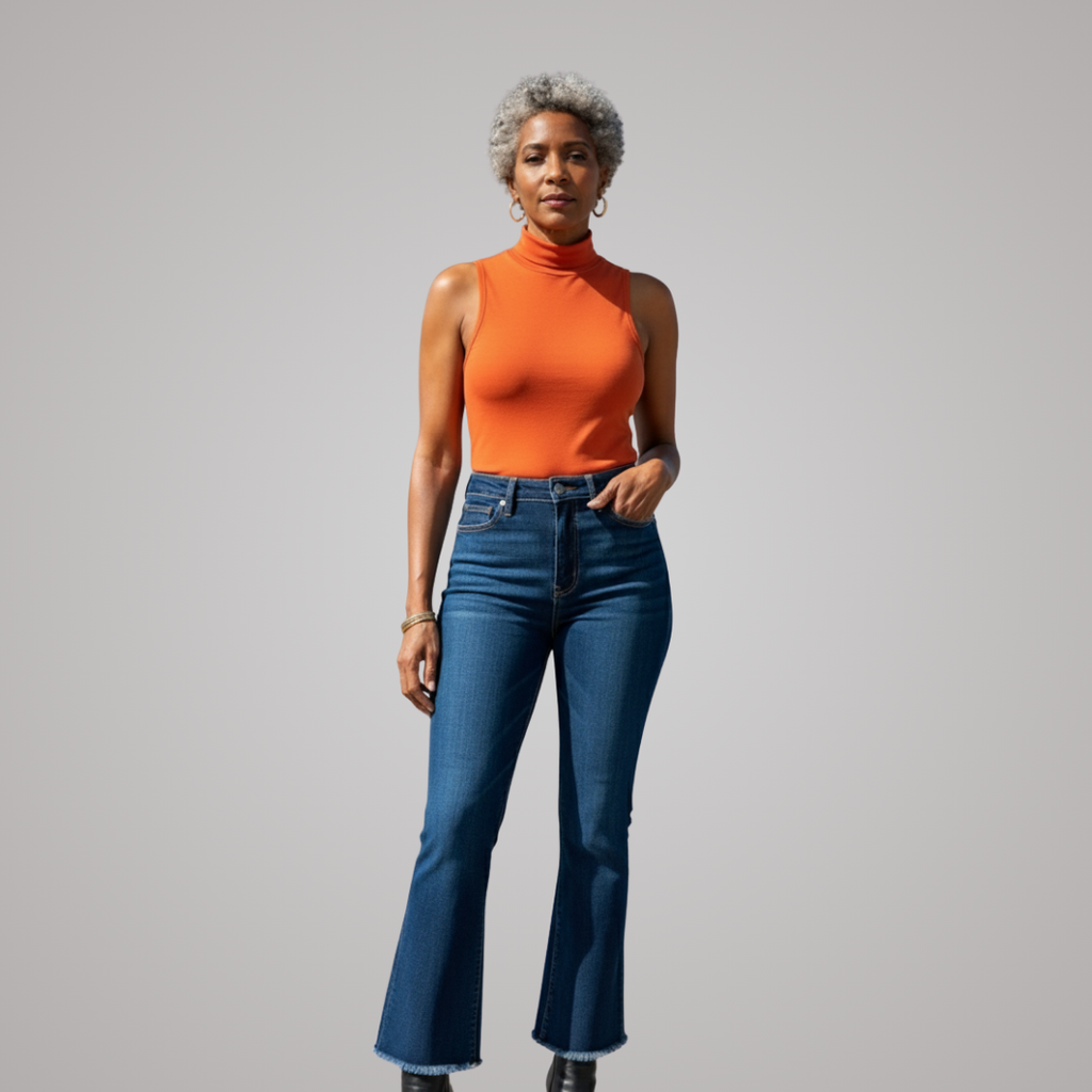 Raya Cropped Flare Jean